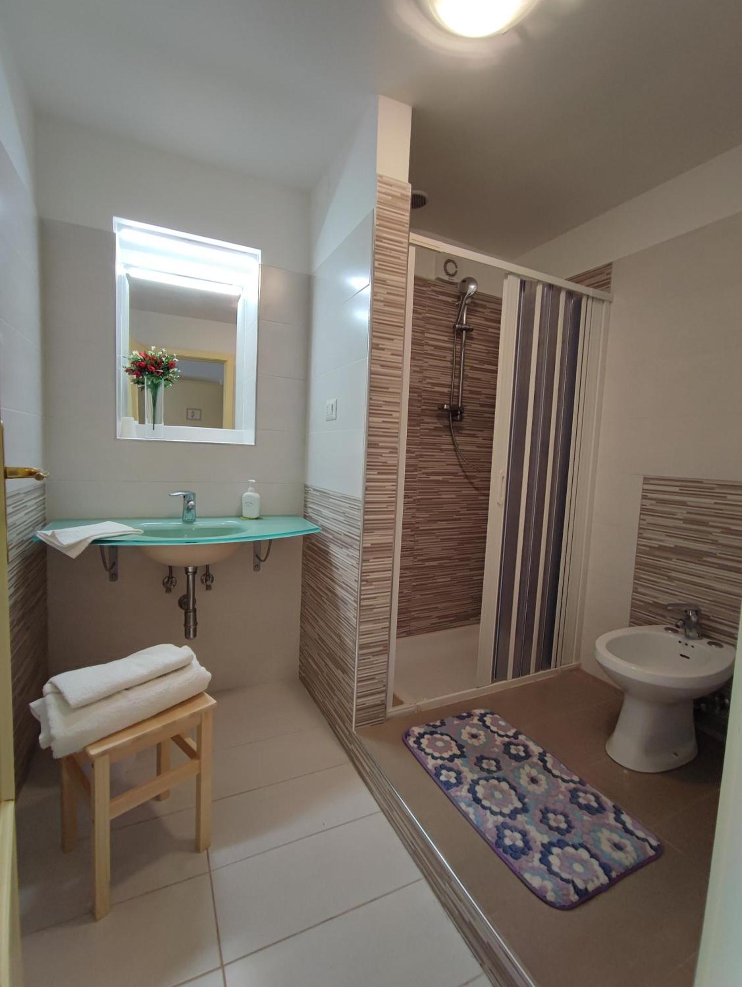 Amoroso'S House, Affittacamere Caramanico Terme Buitenkant foto