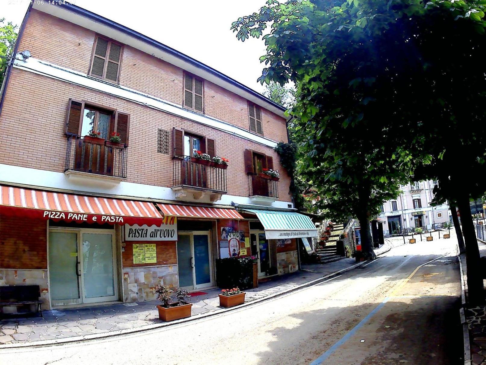 Amoroso'S House, Affittacamere Caramanico Terme Buitenkant foto